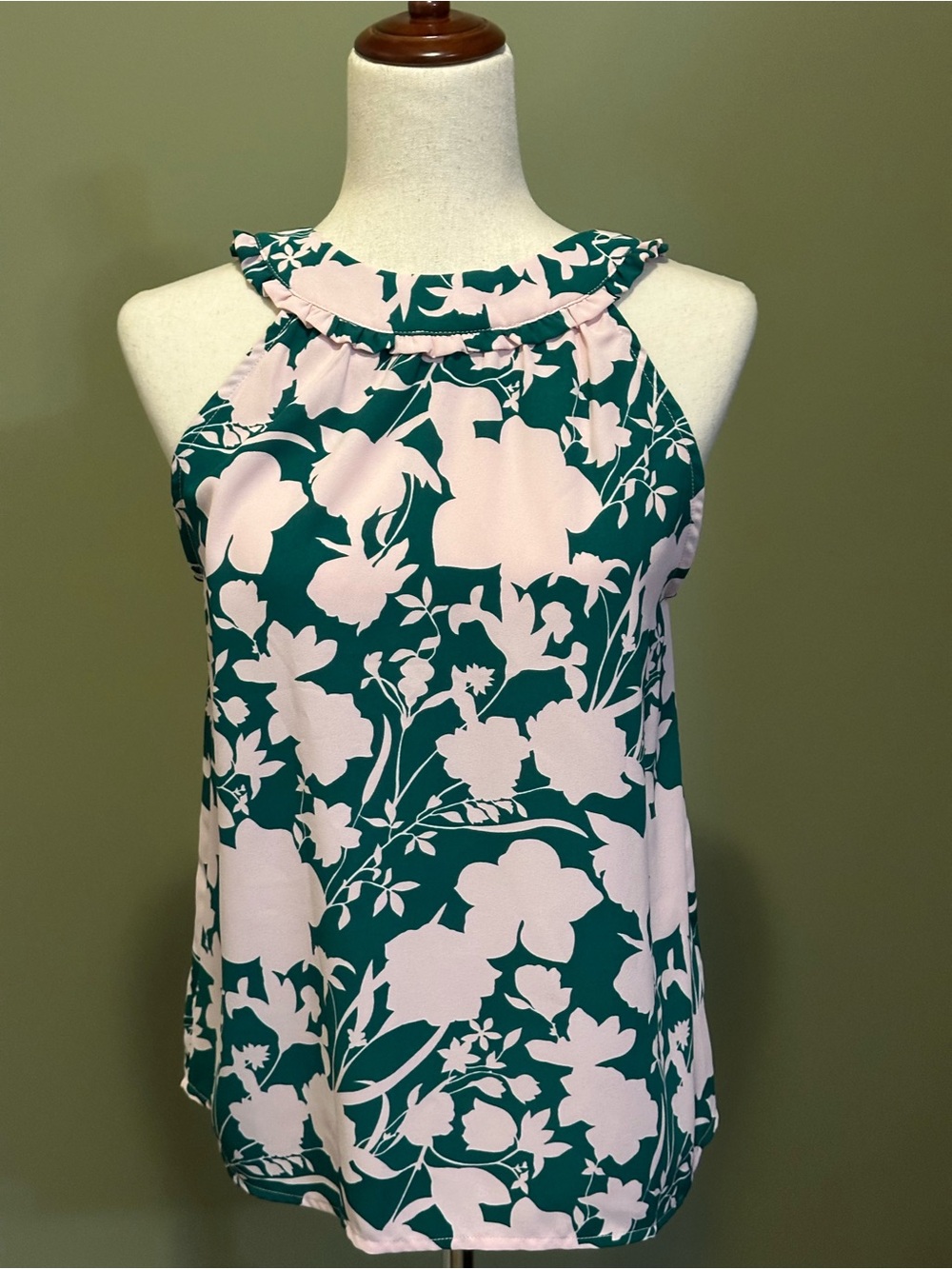Market & Spruce Green and Light Pink Floral Halter Shell